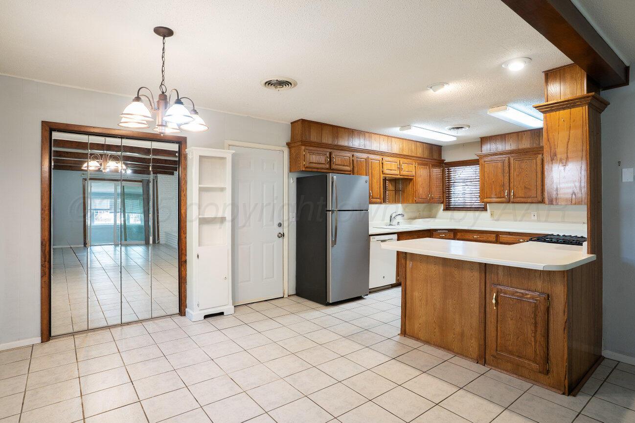 5205 SHEPHERD Avenue