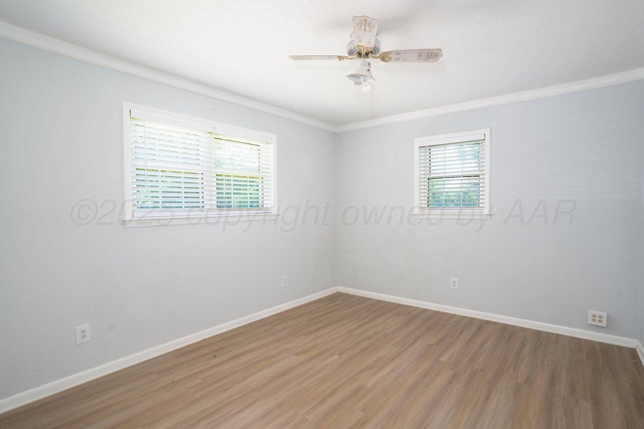 5205 SHEPHERD Avenue