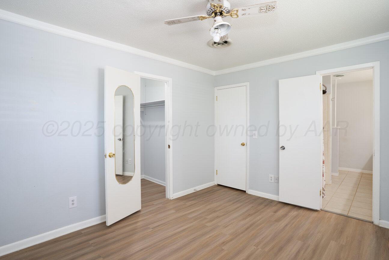 5205 SHEPHERD Avenue