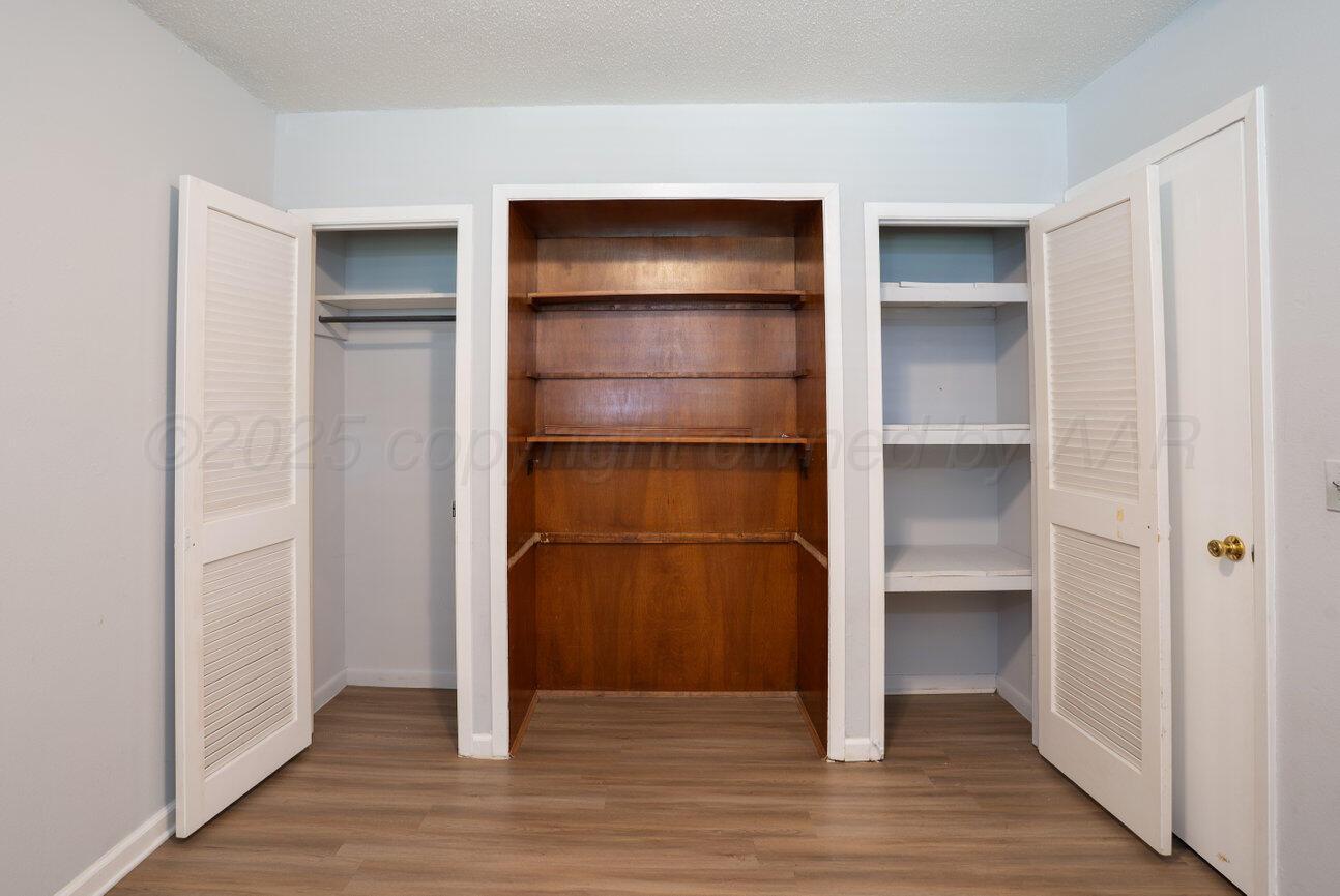 5205 SHEPHERD Avenue