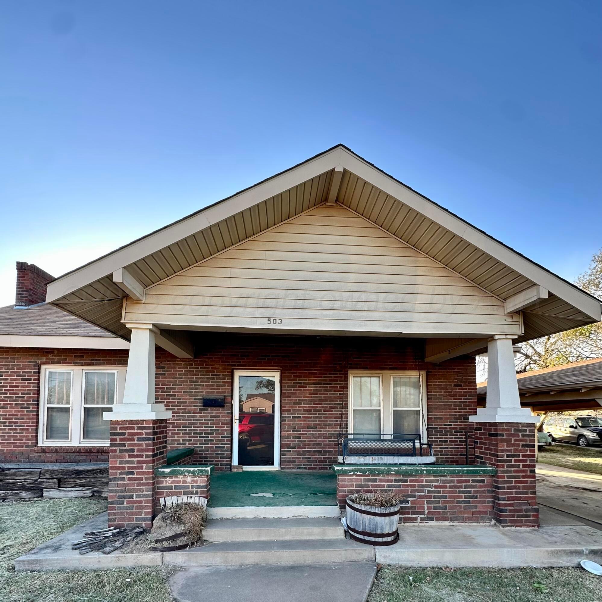 503 N N Crosby Avenue, Tulia