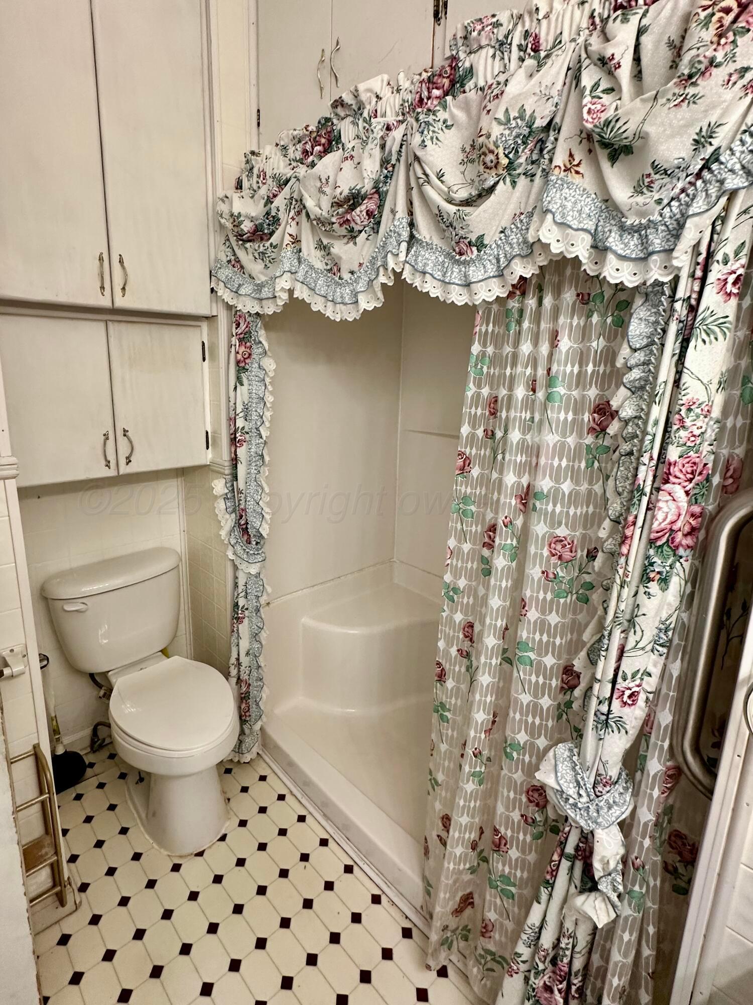 503 N N Crosby Avenue, Tulia