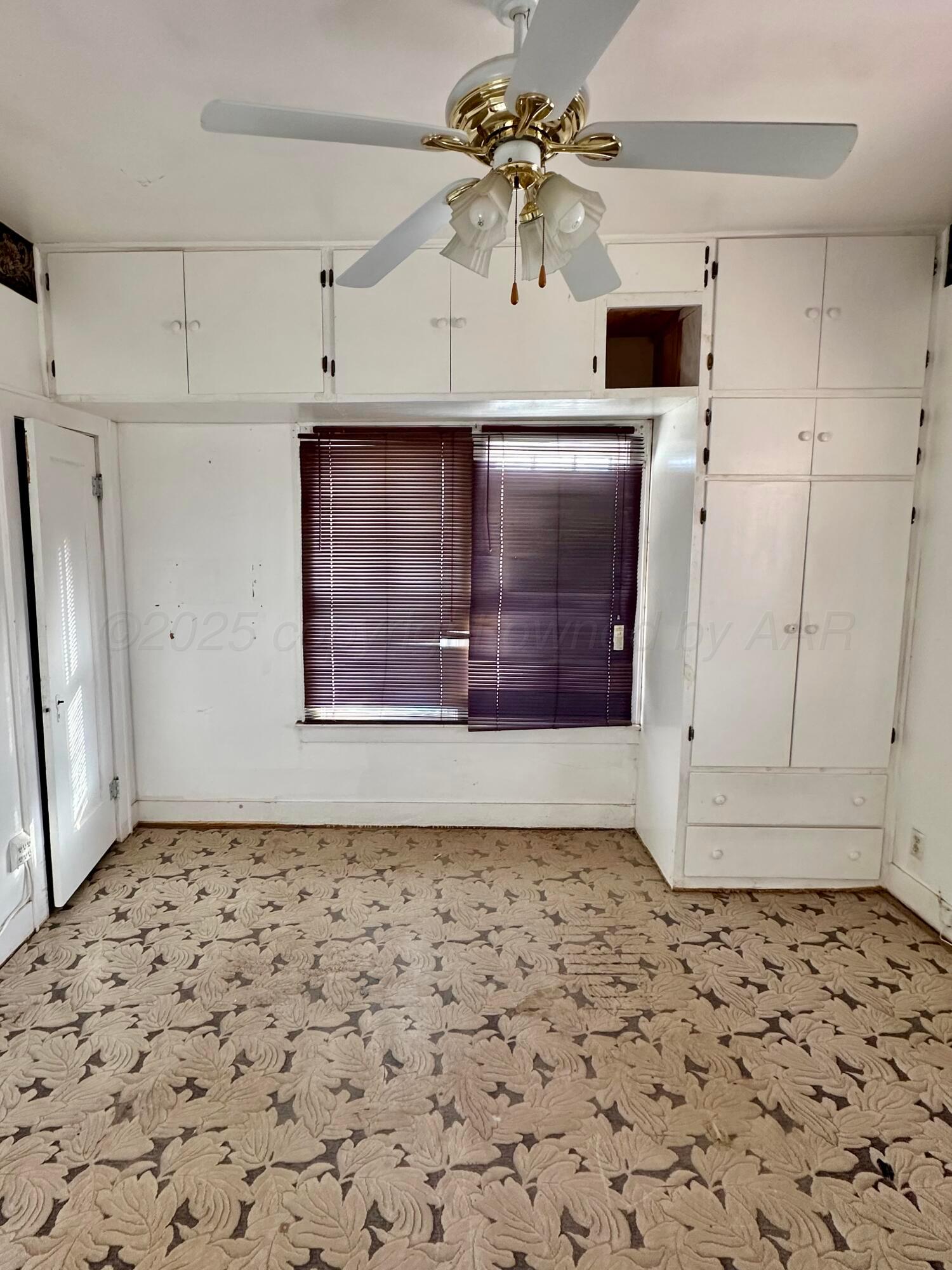 503 N N Crosby Avenue, Tulia