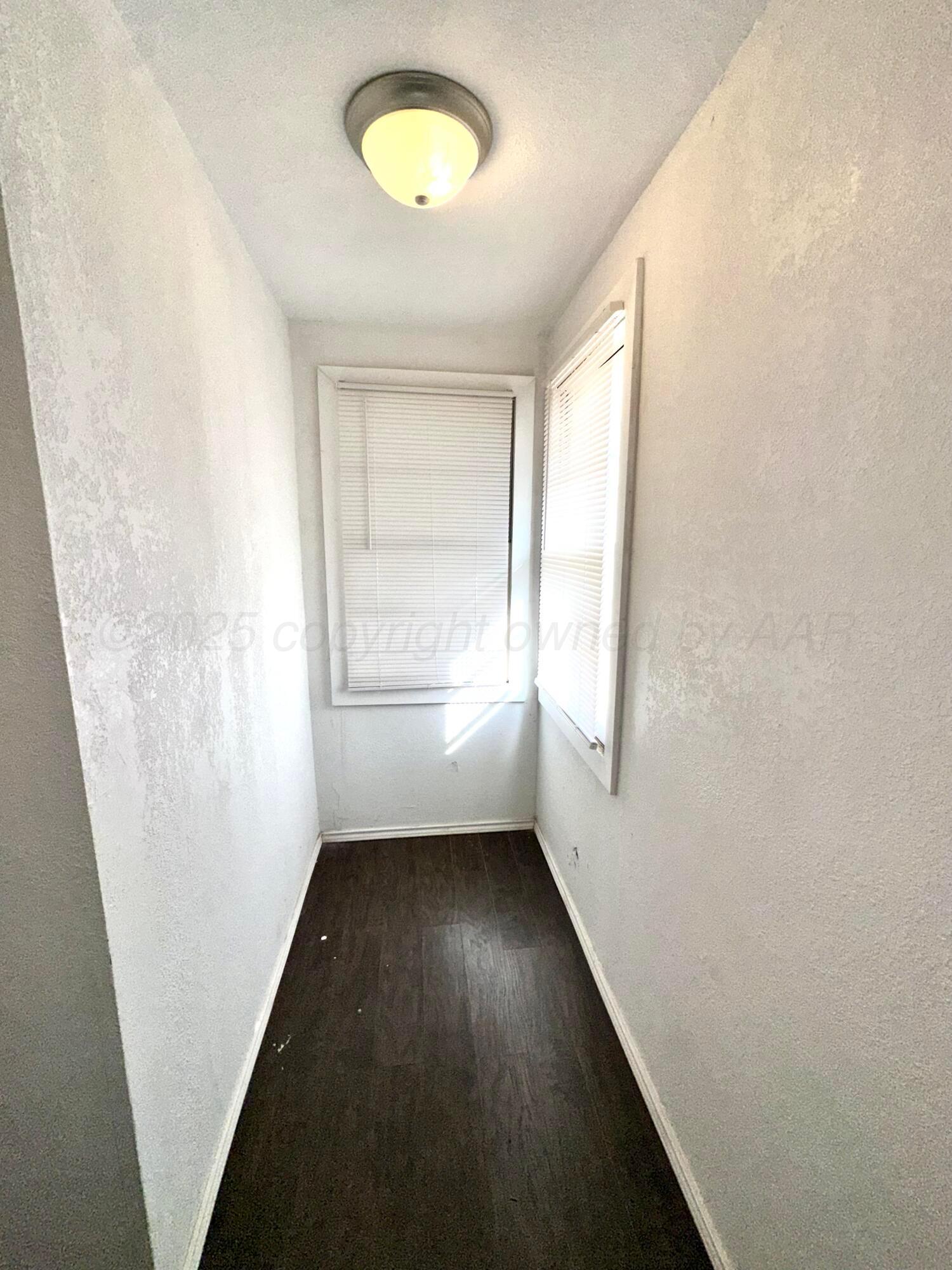 300 N Briscoe Avenue