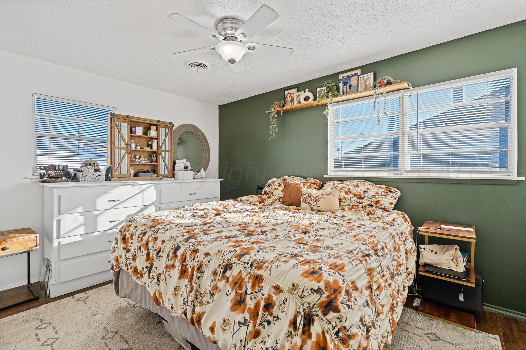 3107 S APACHE Street