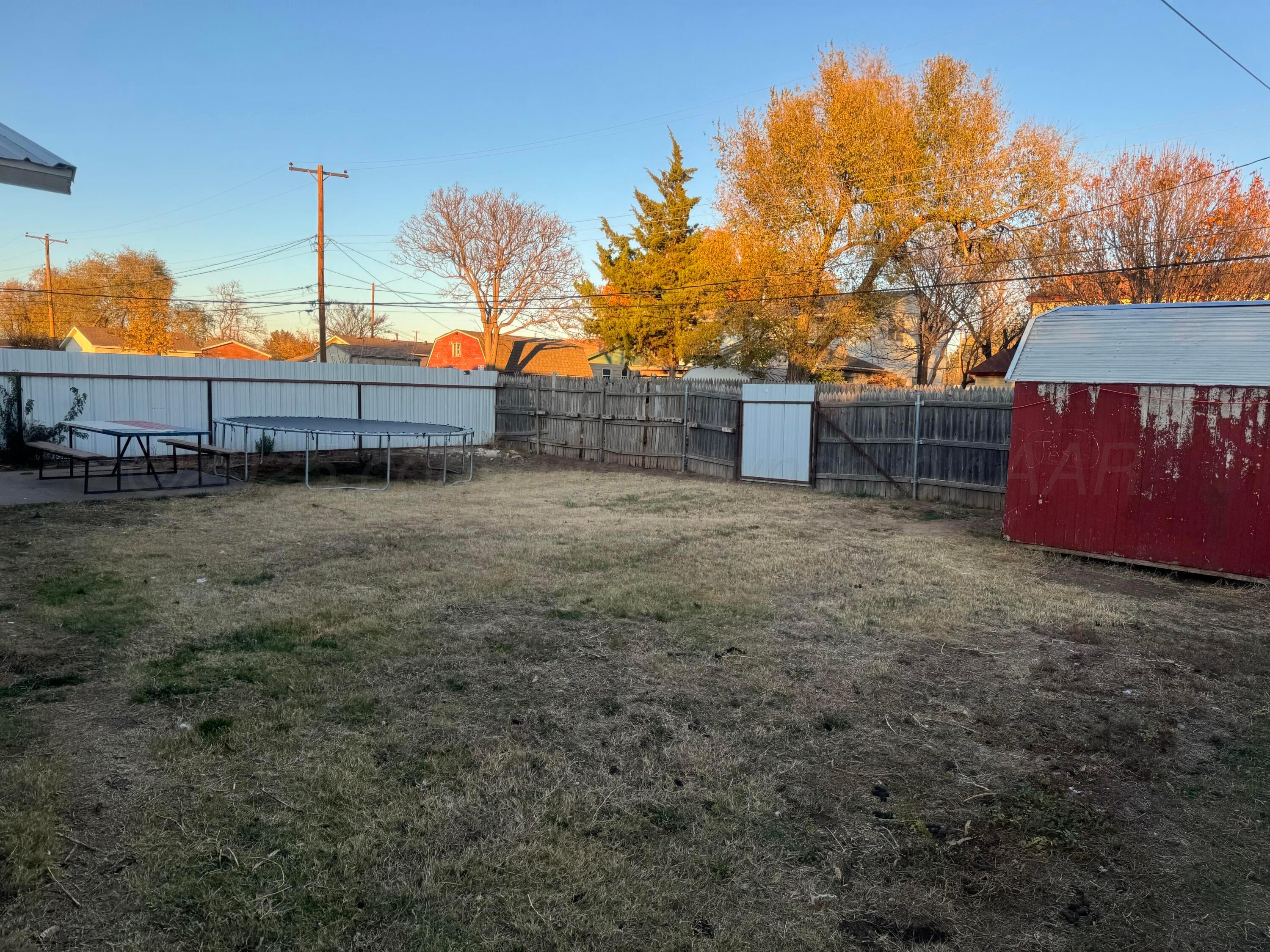 3107 S APACHE Street