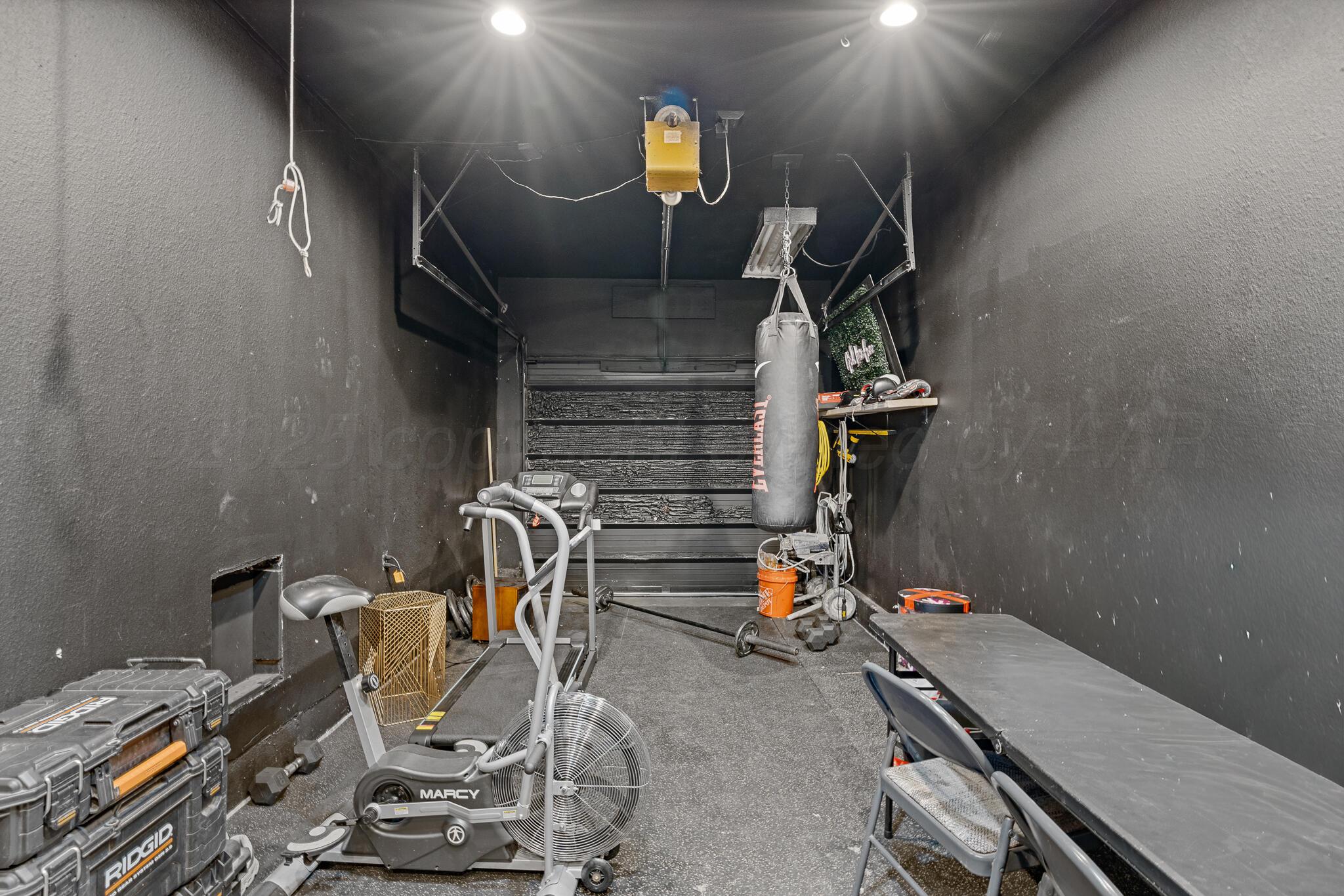 3107 S APACHE Street