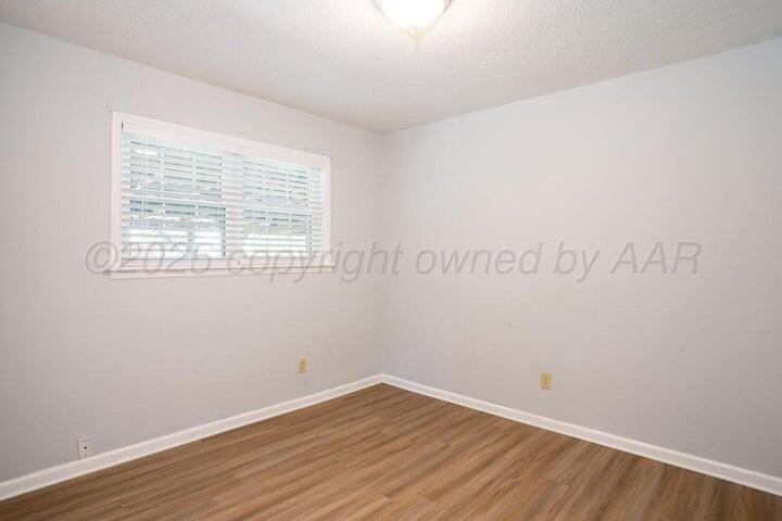 5205 SHEPHERD Avenue