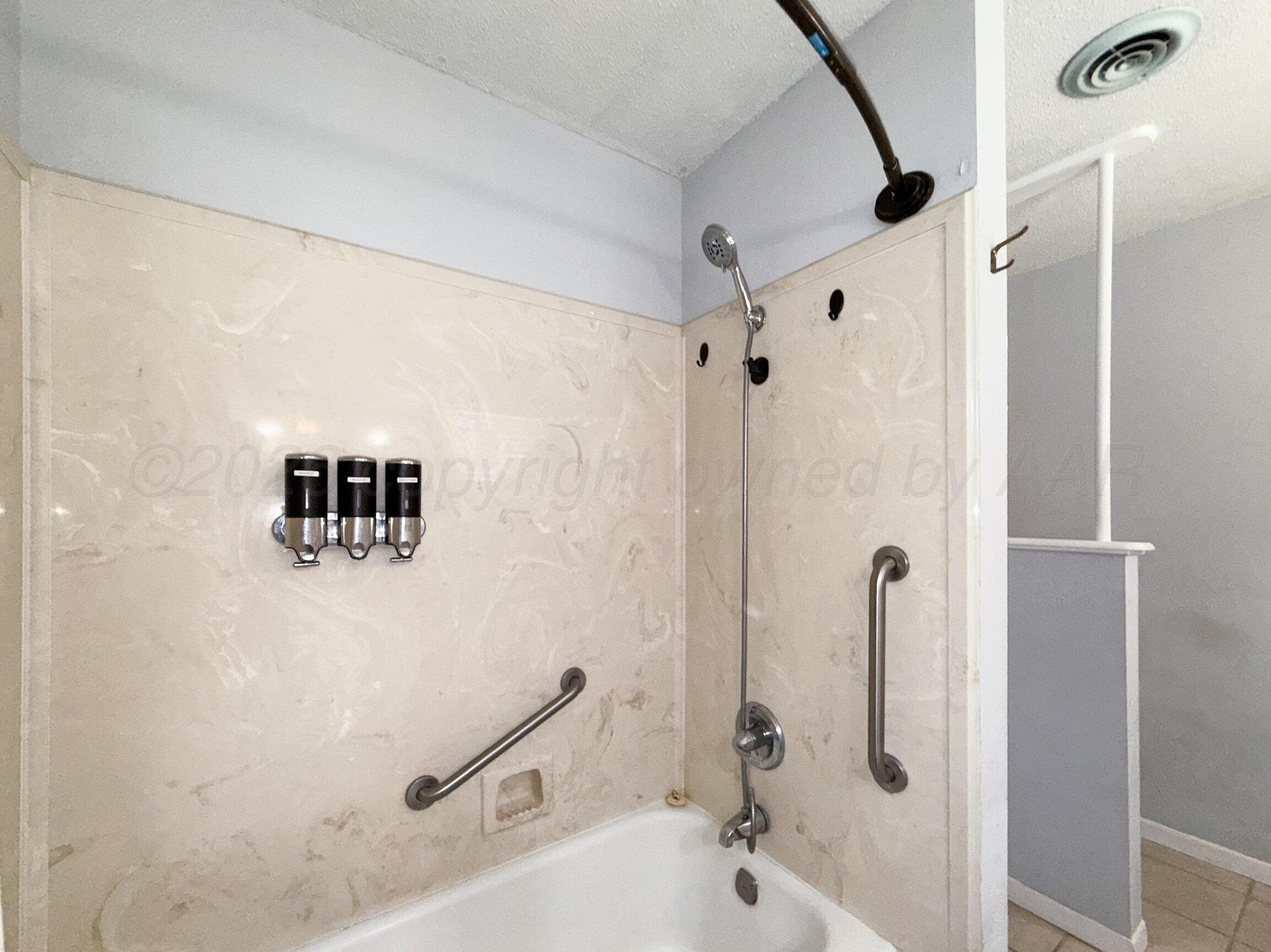 5205 SHEPHERD Avenue