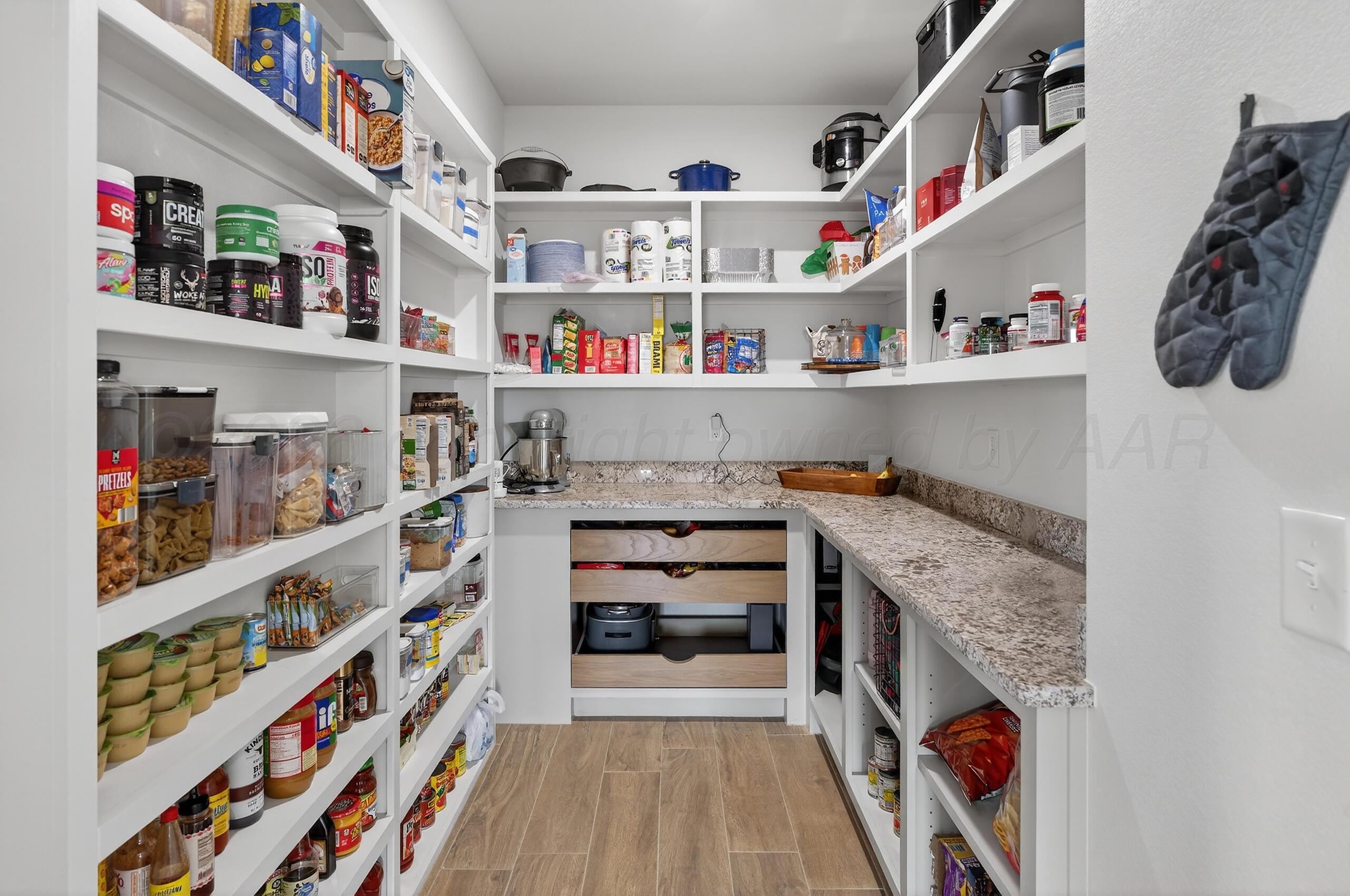 10070 STEELWOOD Lane