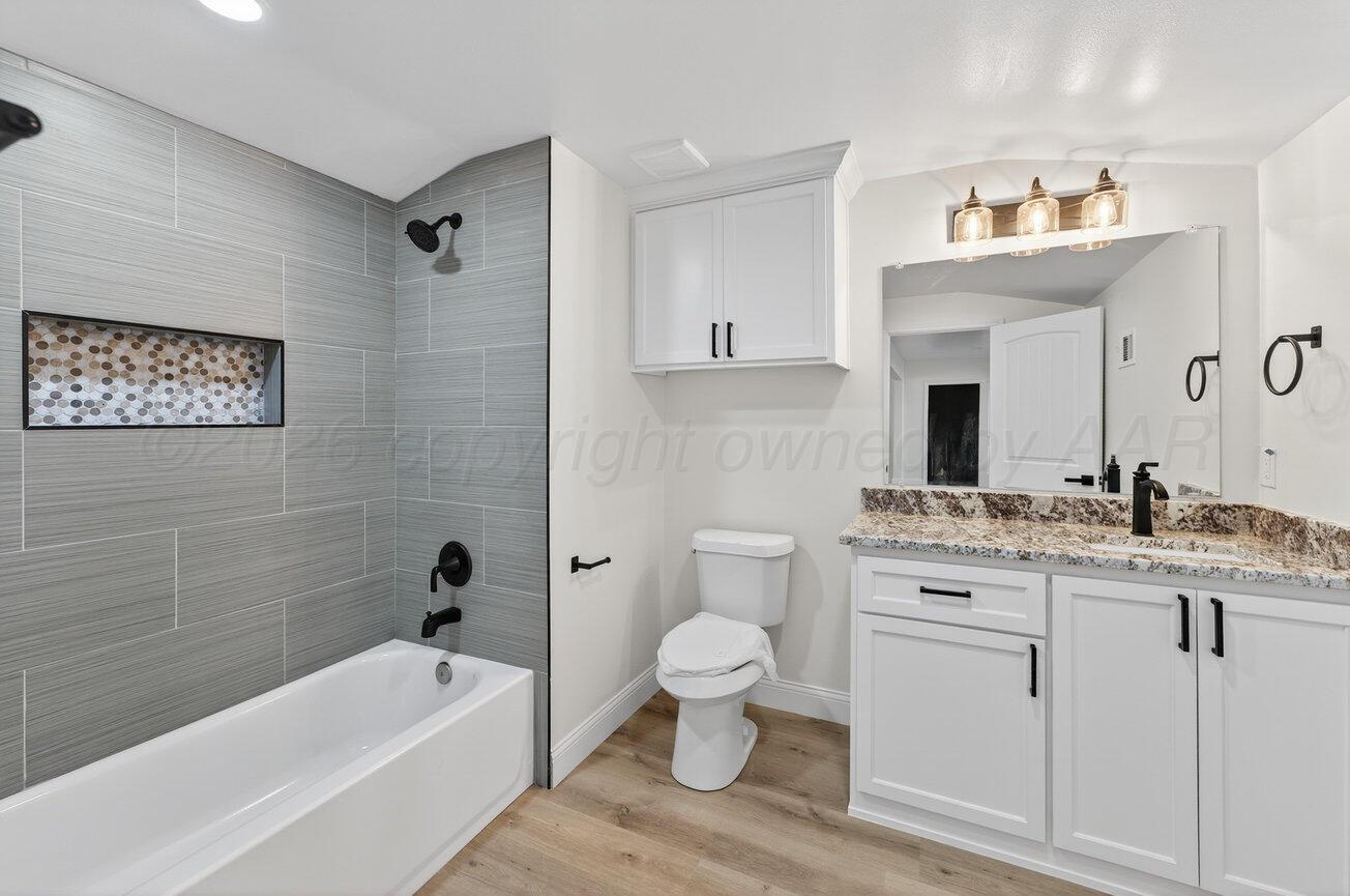 21150 W Farmers Avenue