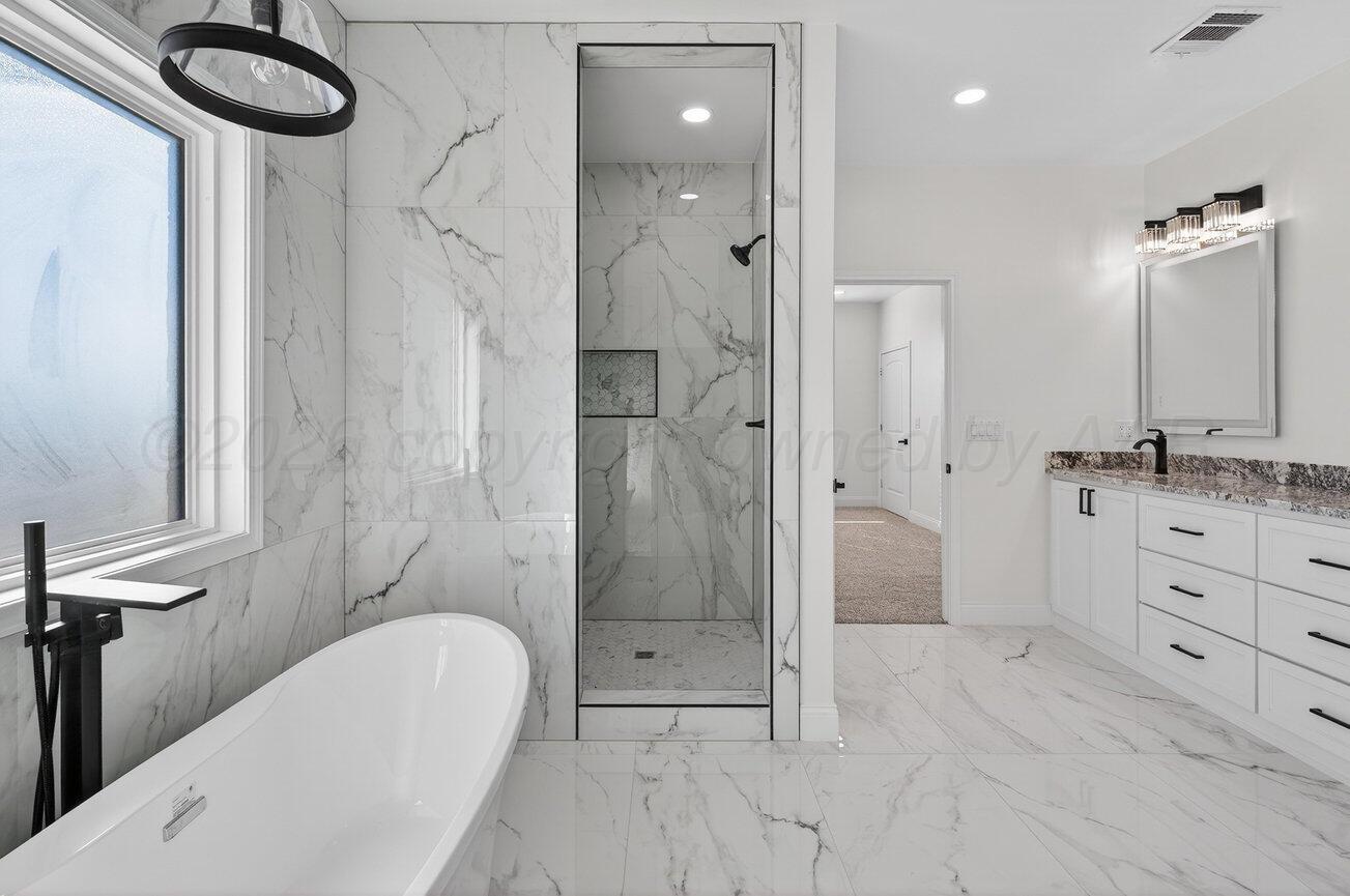 21150 W Farmers Avenue