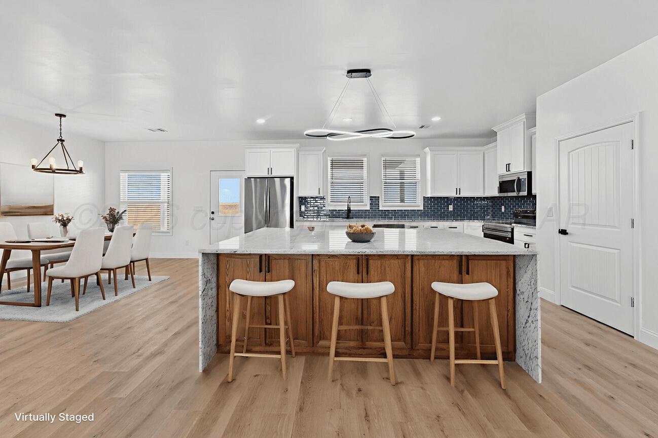 21150 W Farmers Avenue