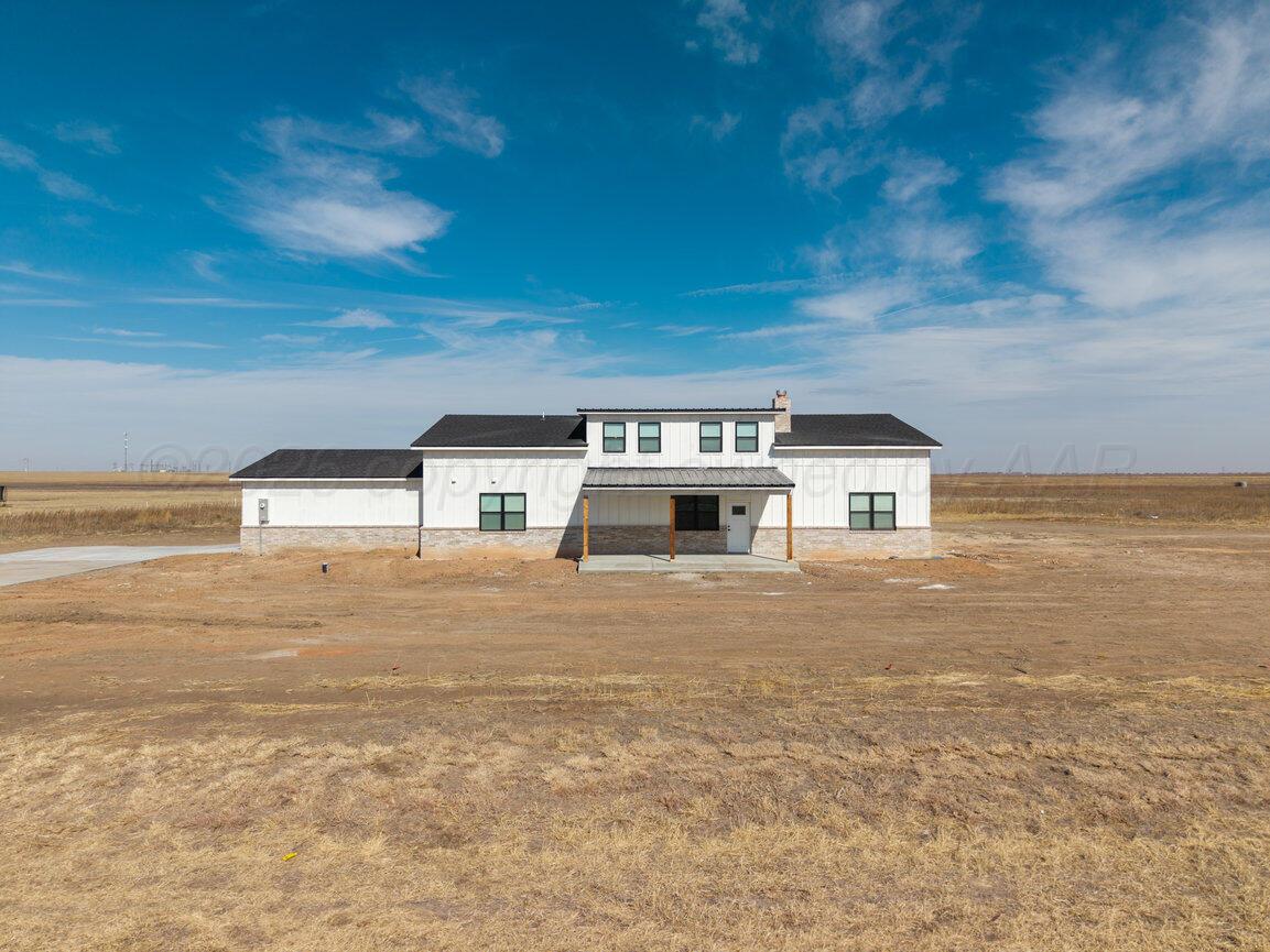 21150 W Farmers Avenue