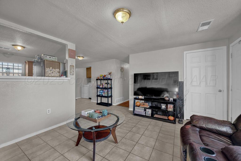 2714 OAK Drive