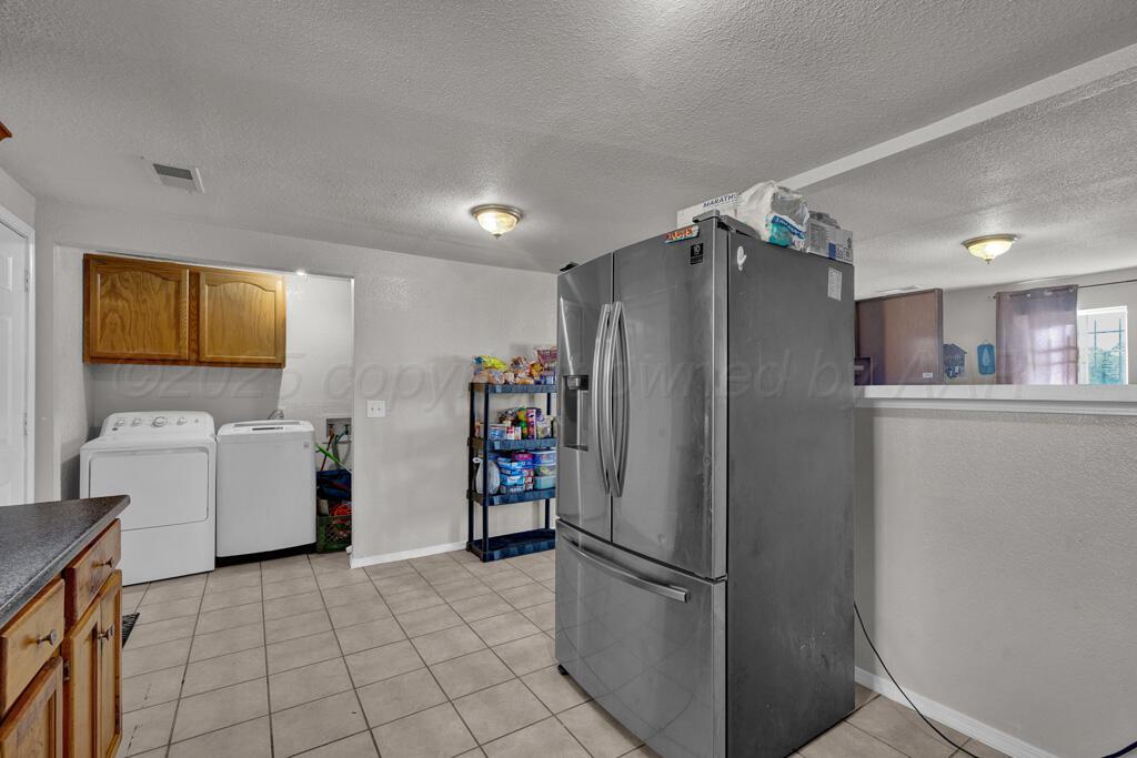 2714 OAK Drive