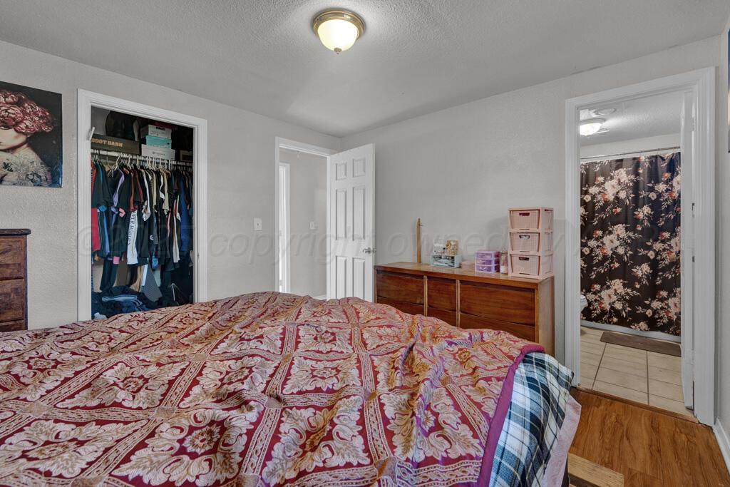 2714 OAK Drive