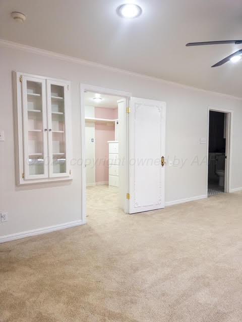 2222 S Travis Street