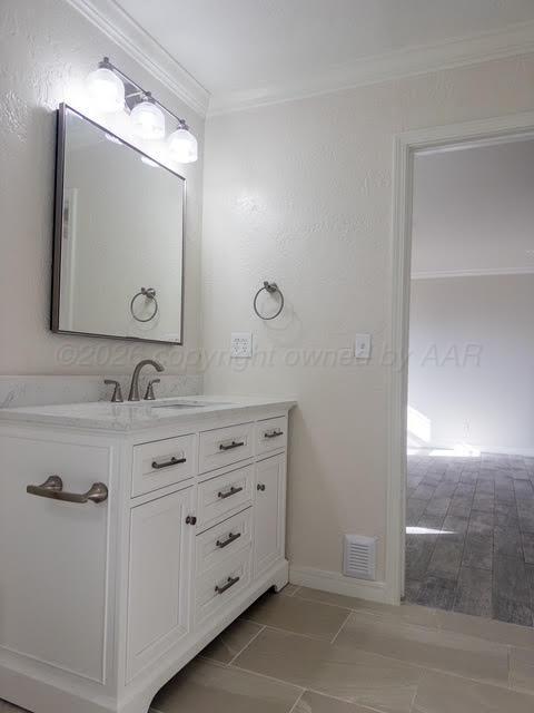 2222 S Travis Street