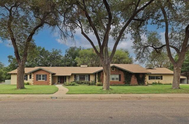 2222 S Travis Street