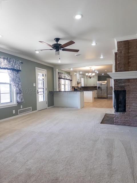 2222 S Travis Street