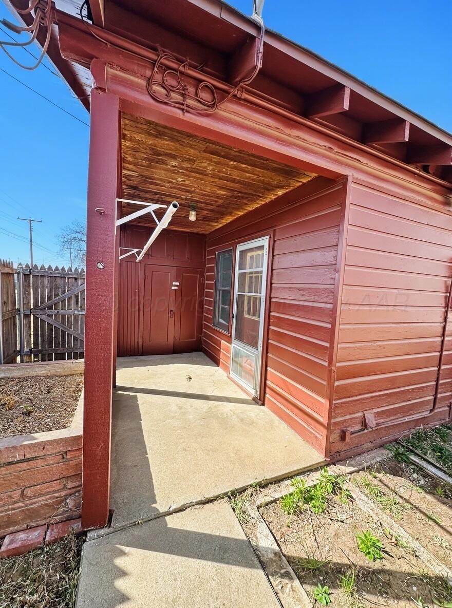 506 NW 4th Street