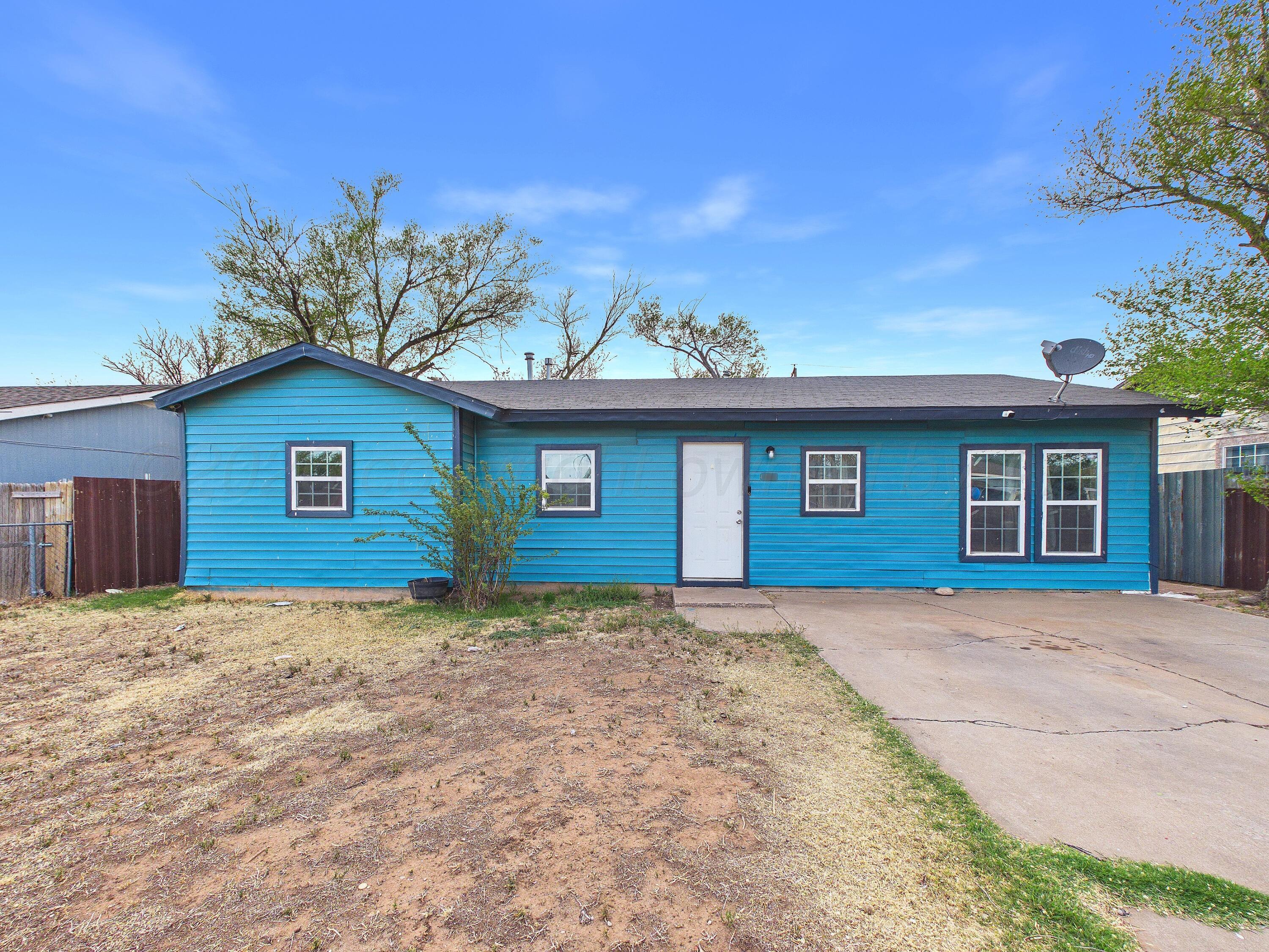 1103 BLUEBELL Street