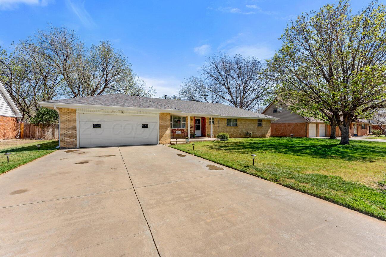 2820 LLOYD Drive