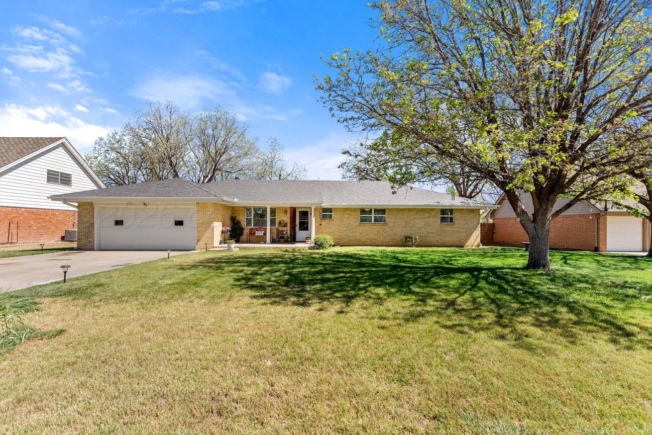 2820 LLOYD Drive