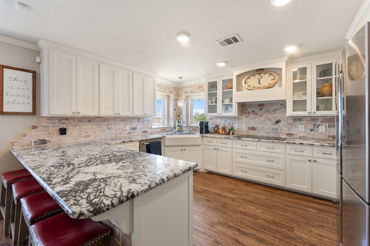 2015 W COUNTY ROAD 388