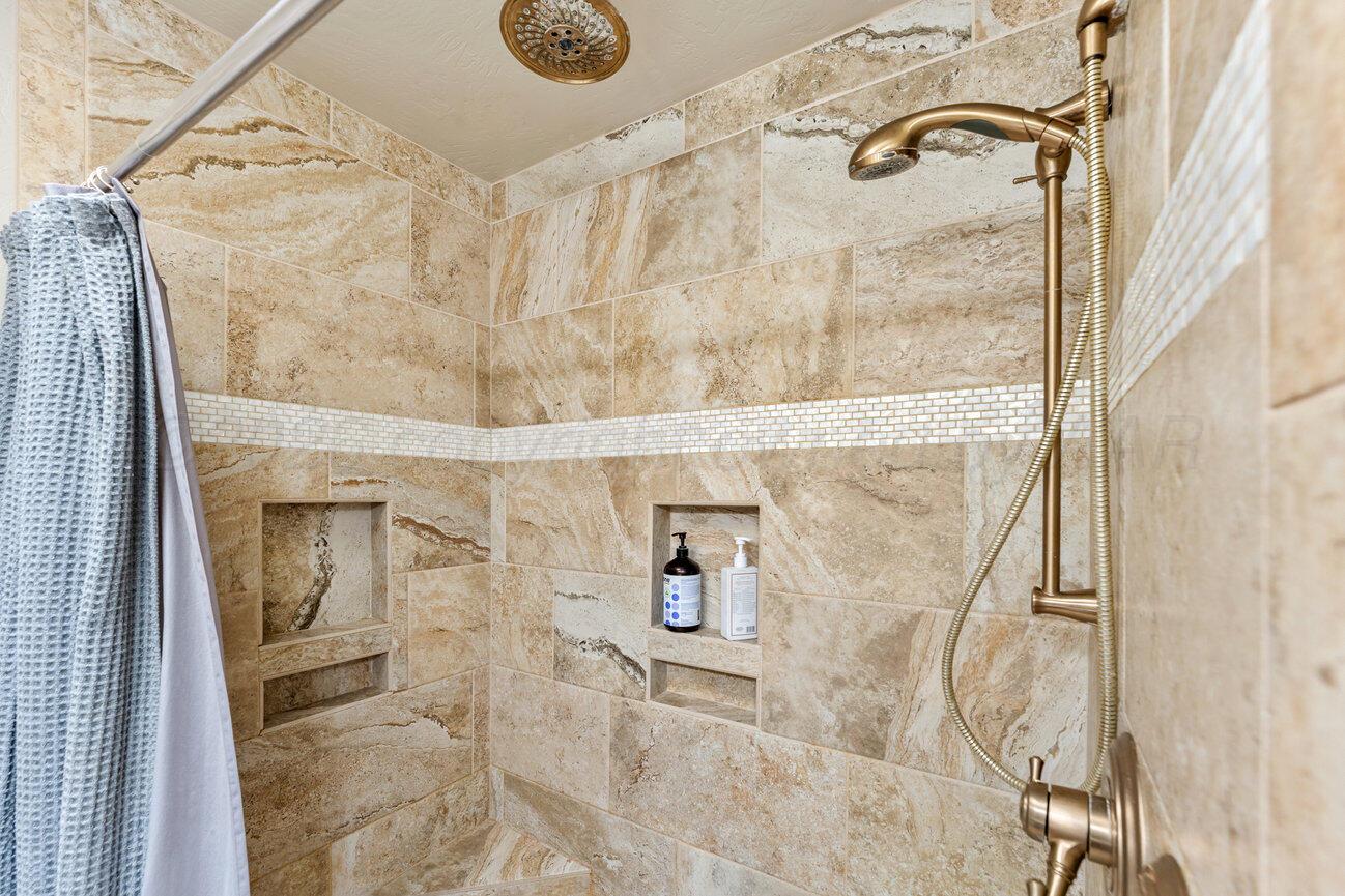 2015 W COUNTY ROAD 388