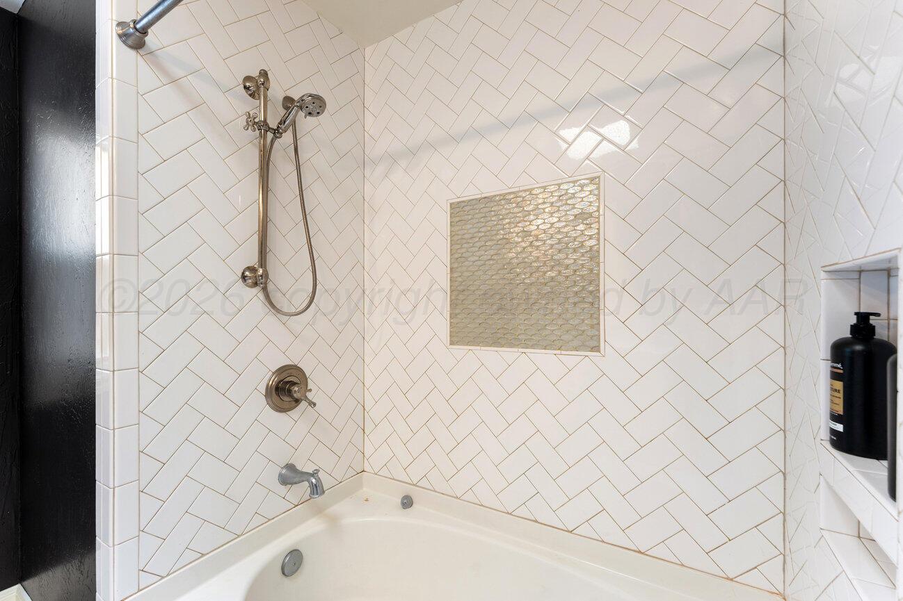 2015 W COUNTY ROAD 388