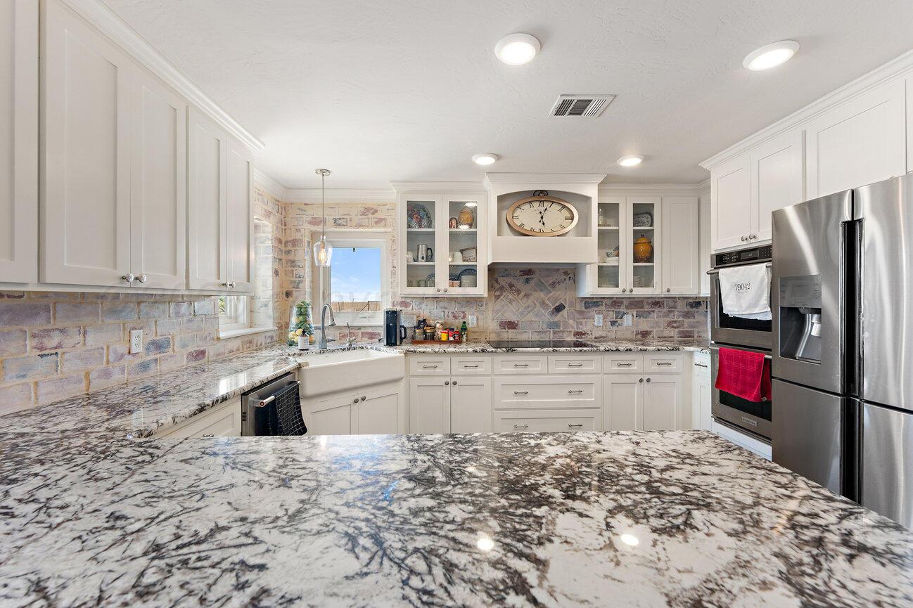 2015 W COUNTY ROAD 388