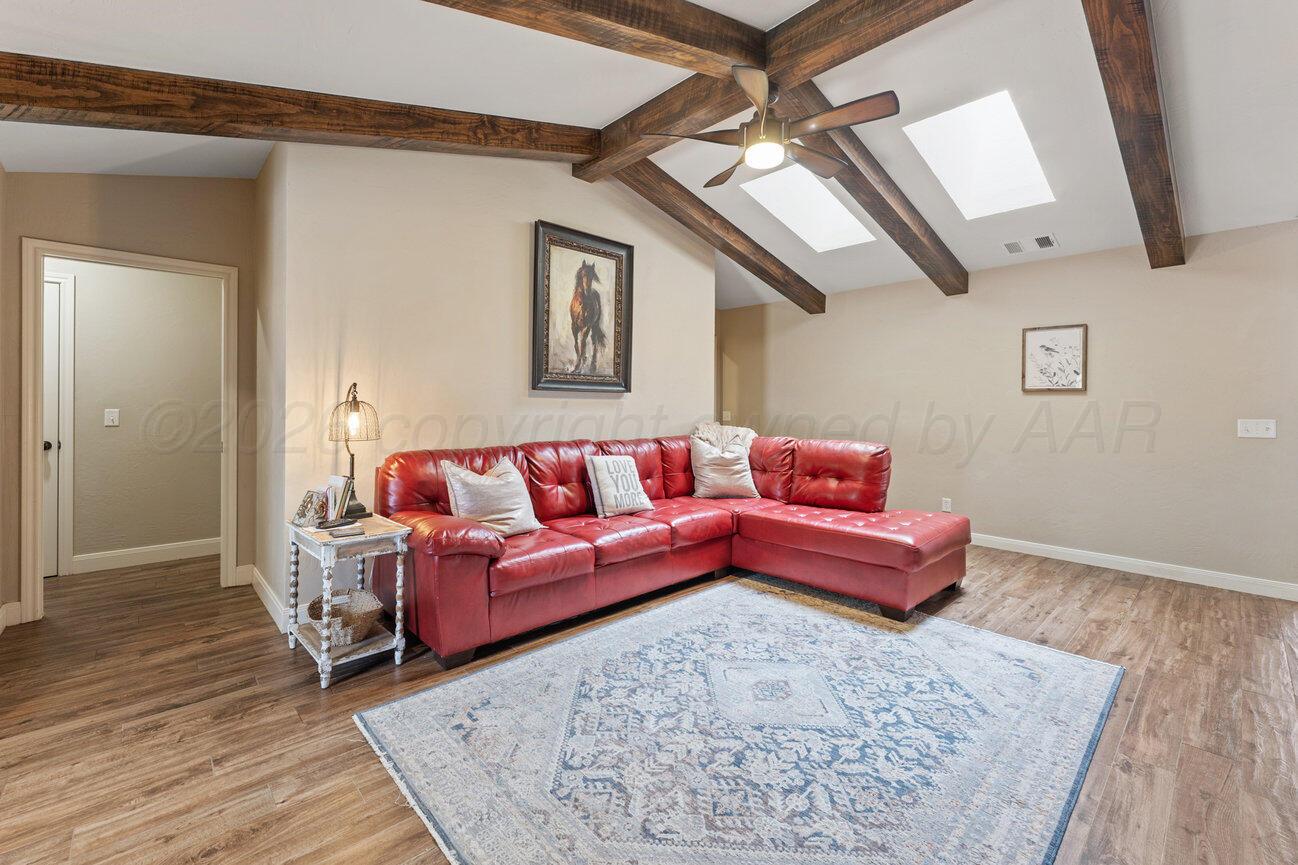 2015 W COUNTY ROAD 388