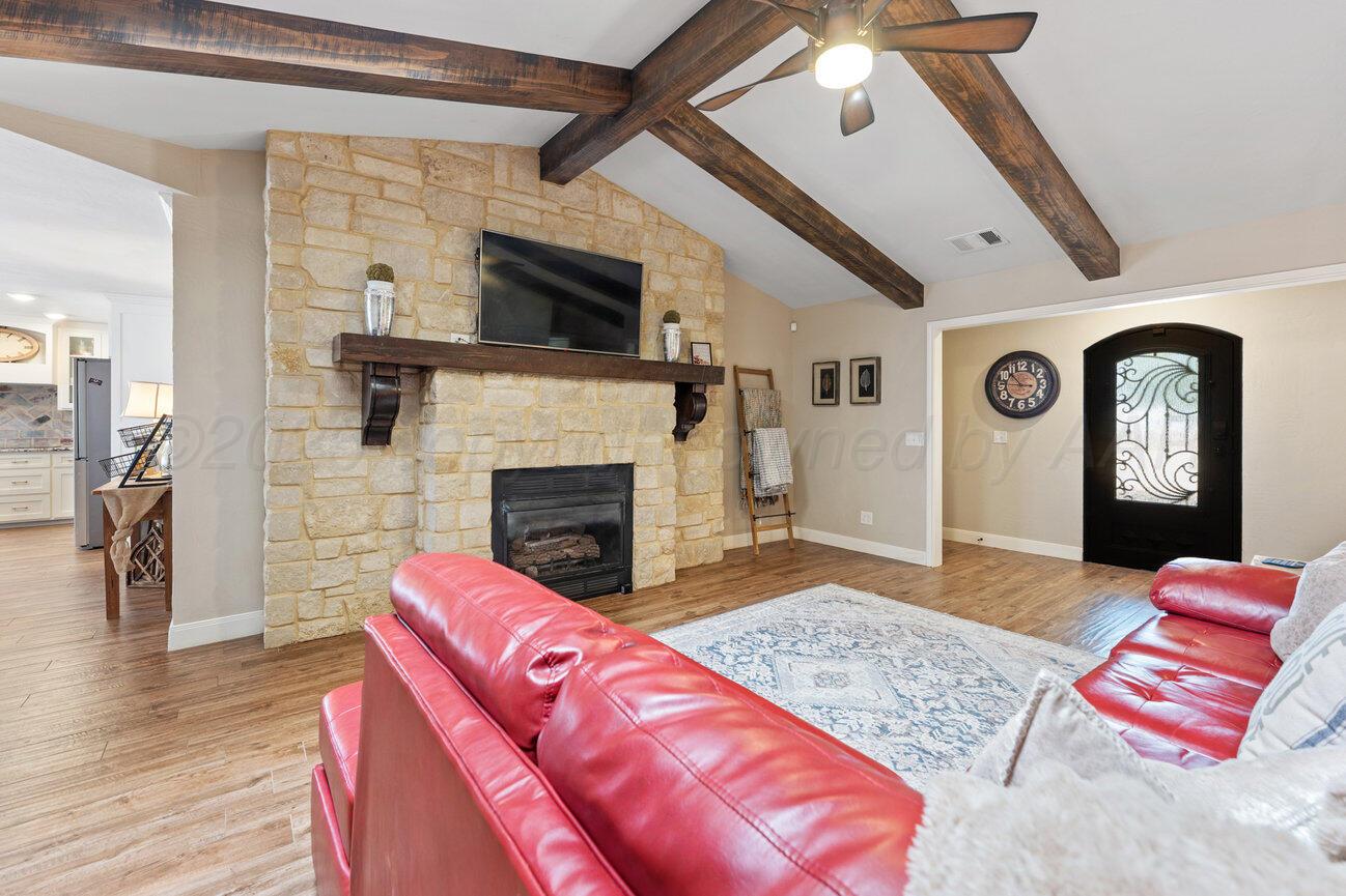 2015 W COUNTY ROAD 388