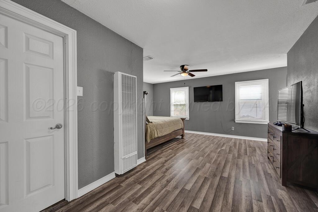 504 E 5TH Street