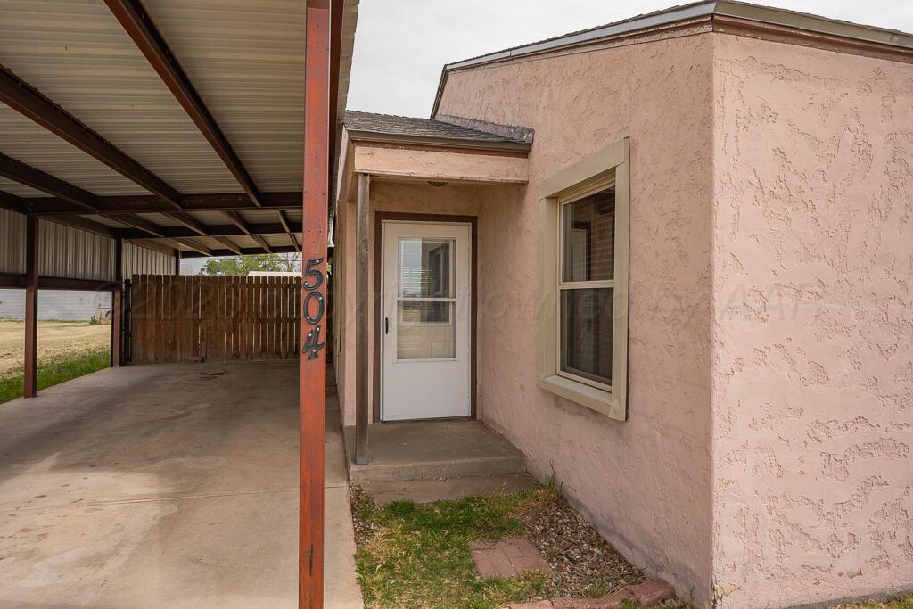 504 E 5TH Street
