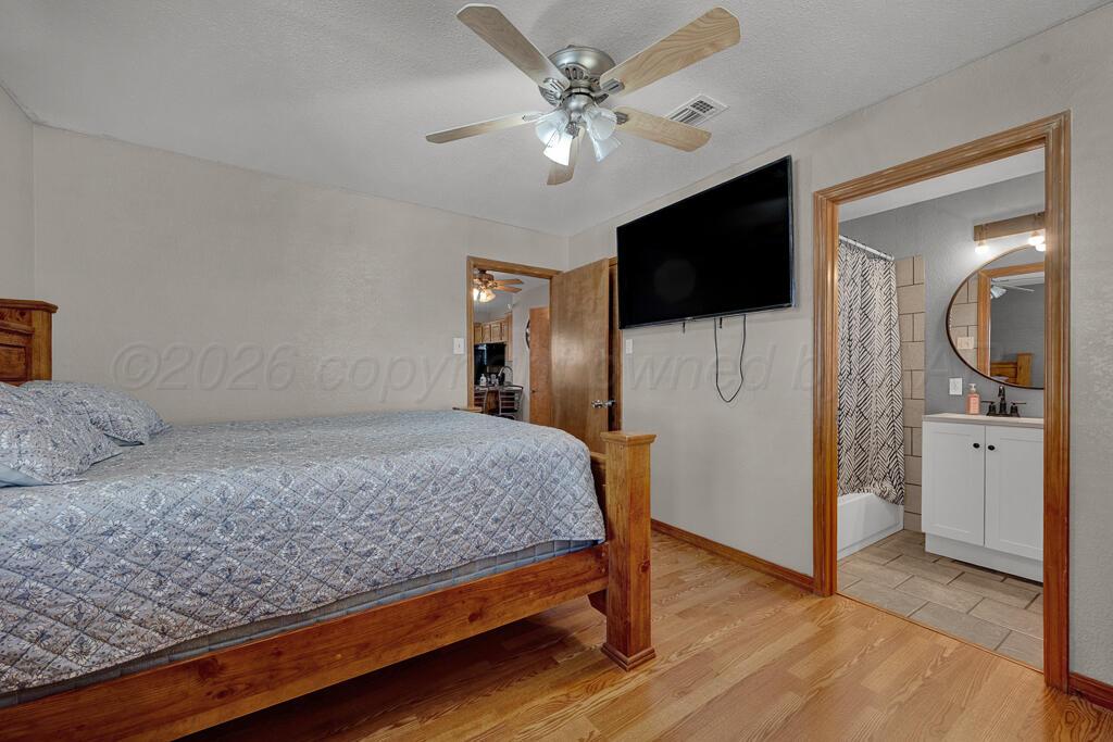 504 E 5TH Street