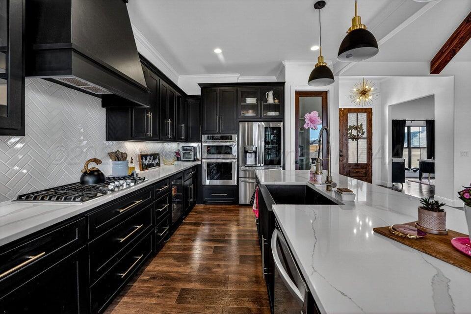 10050 PINESAP Lane