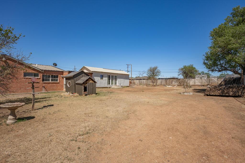 1332 NW 10TH Avenue
