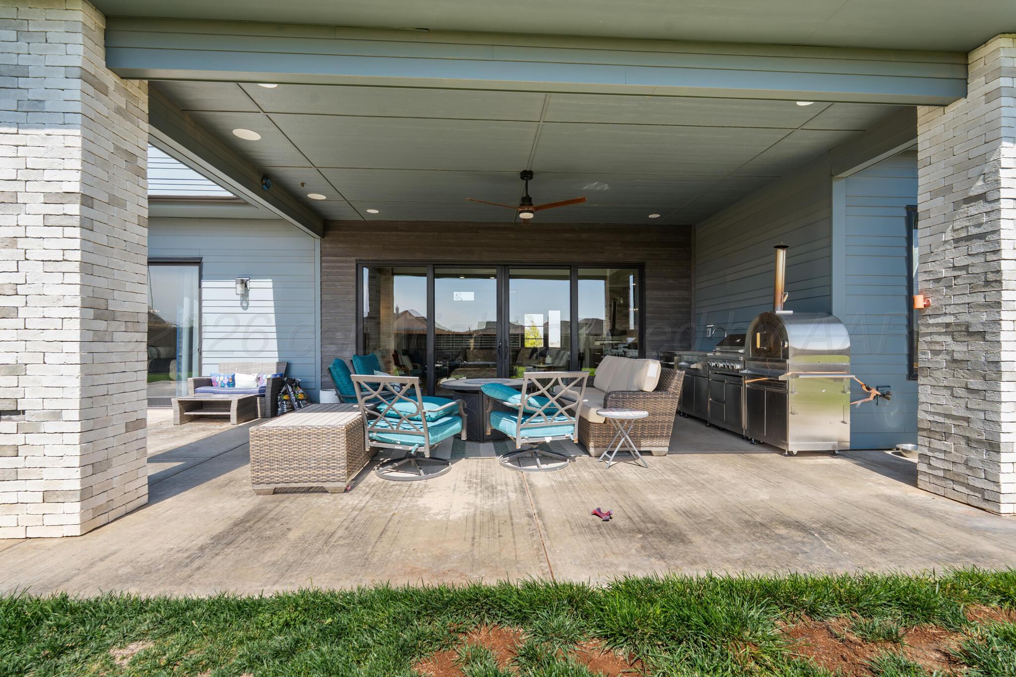 9406 ROCKRIDGE Parkway