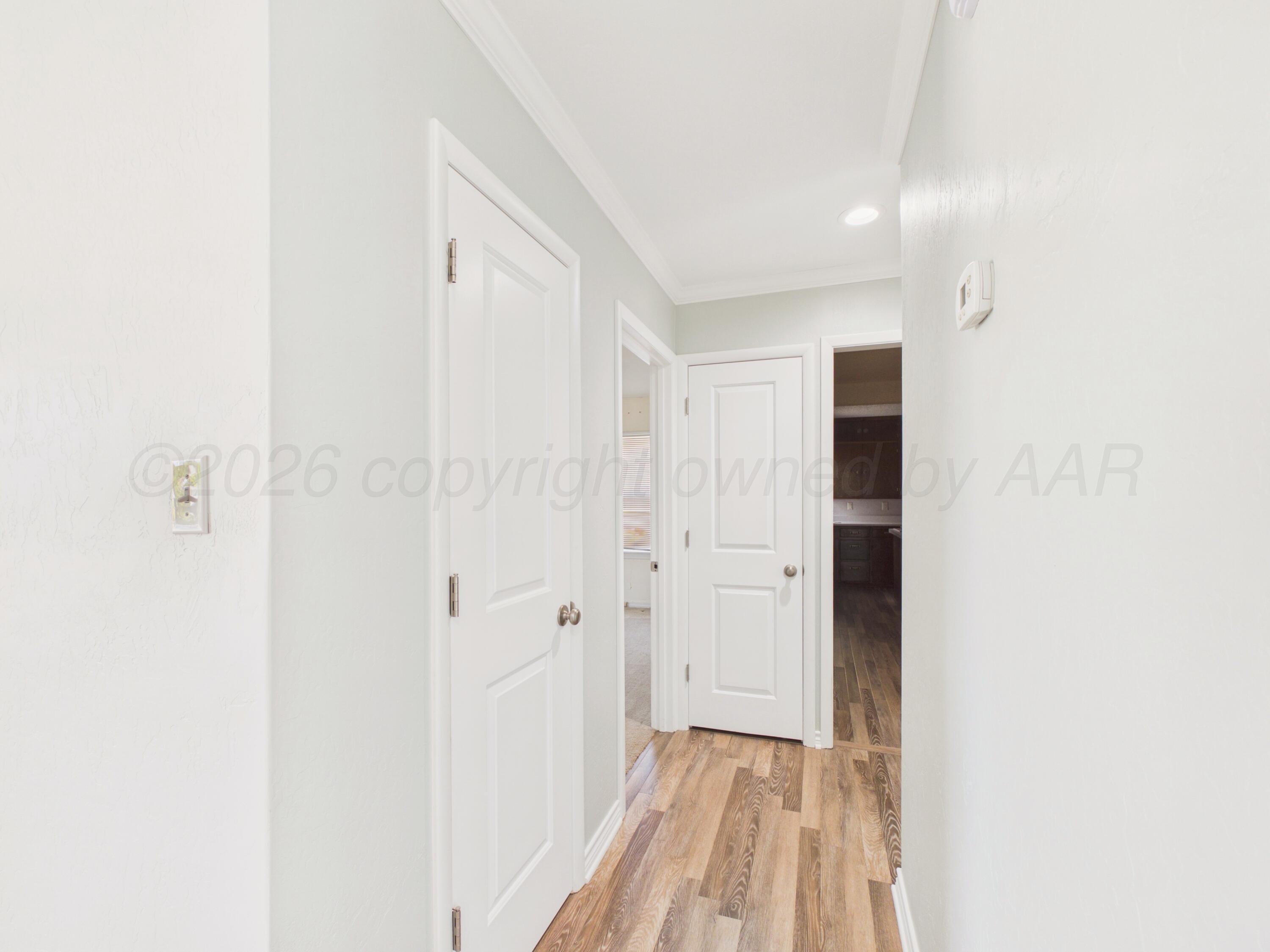 501 N LOWRY Street