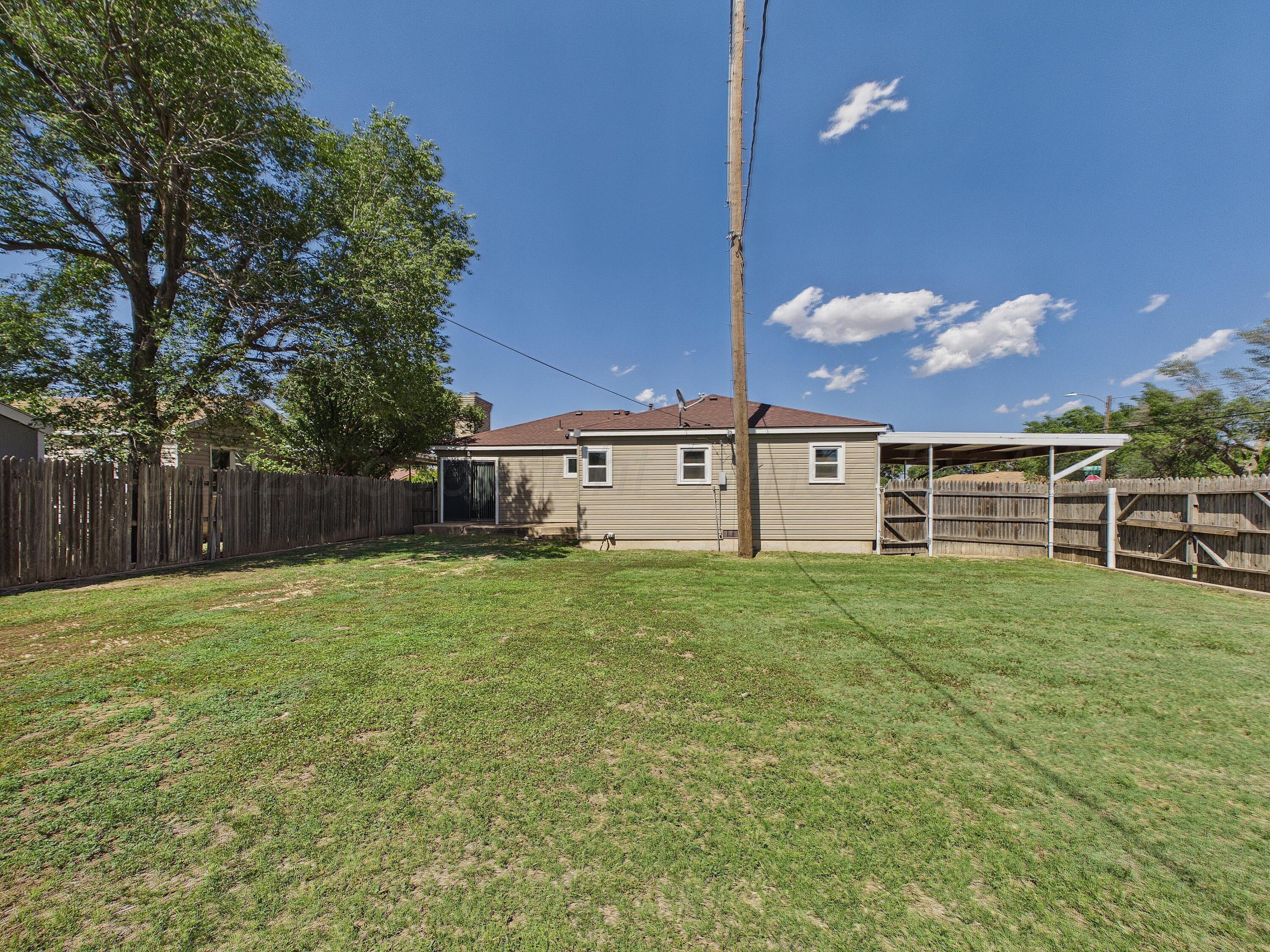501 N LOWRY Street