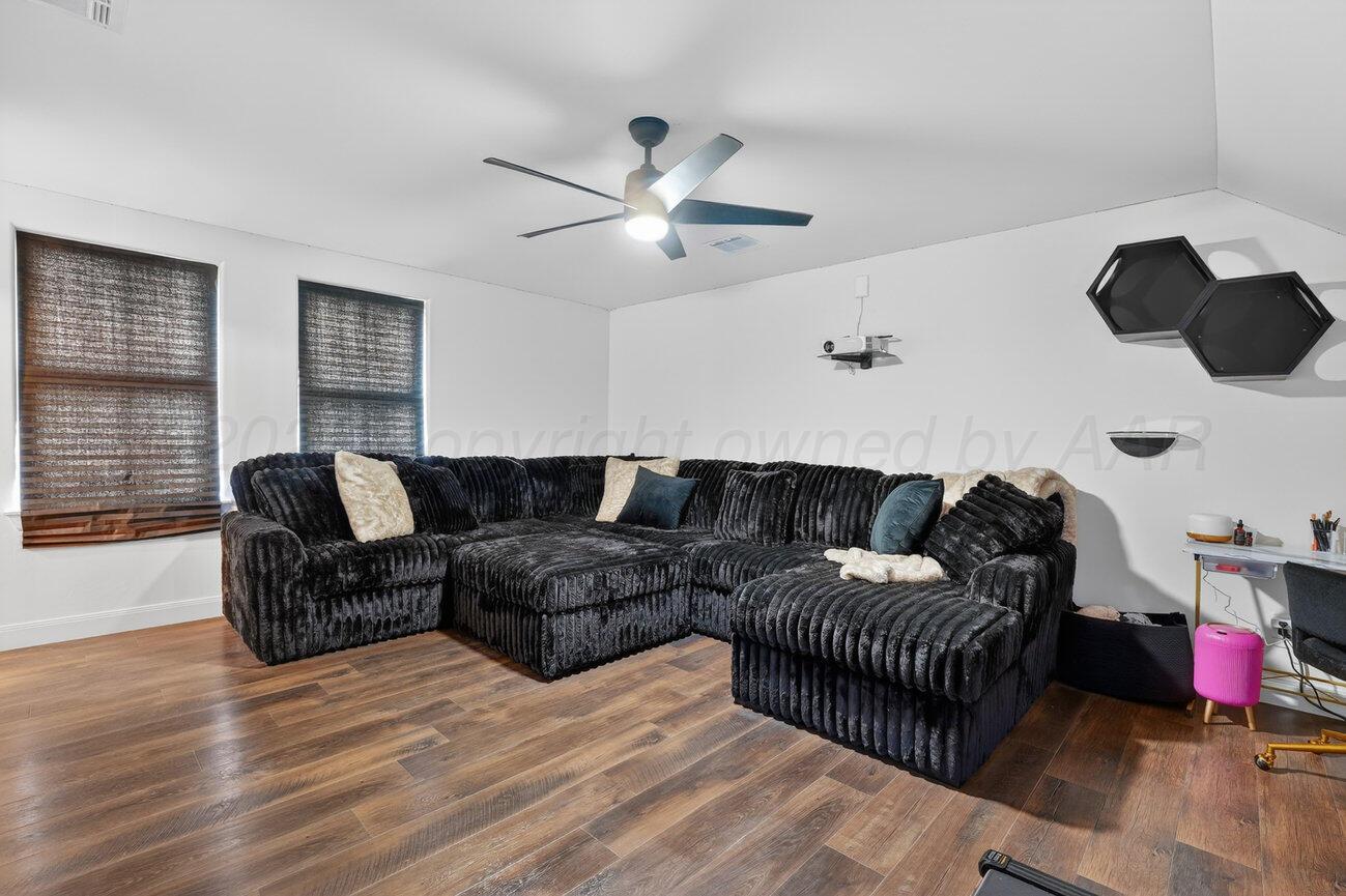 10050 Pinesap Lane