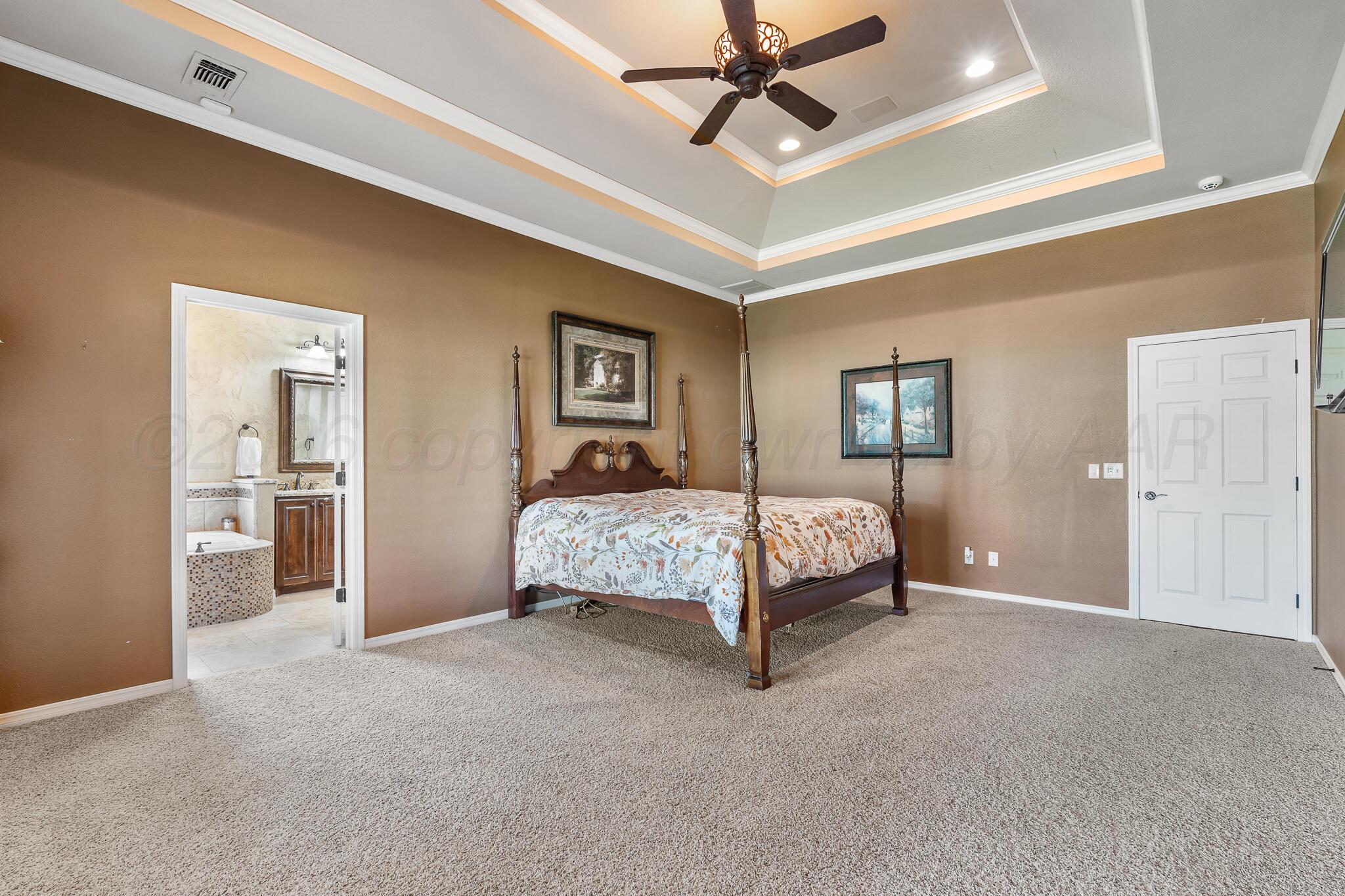 51 COUNTRY CLUB Drive