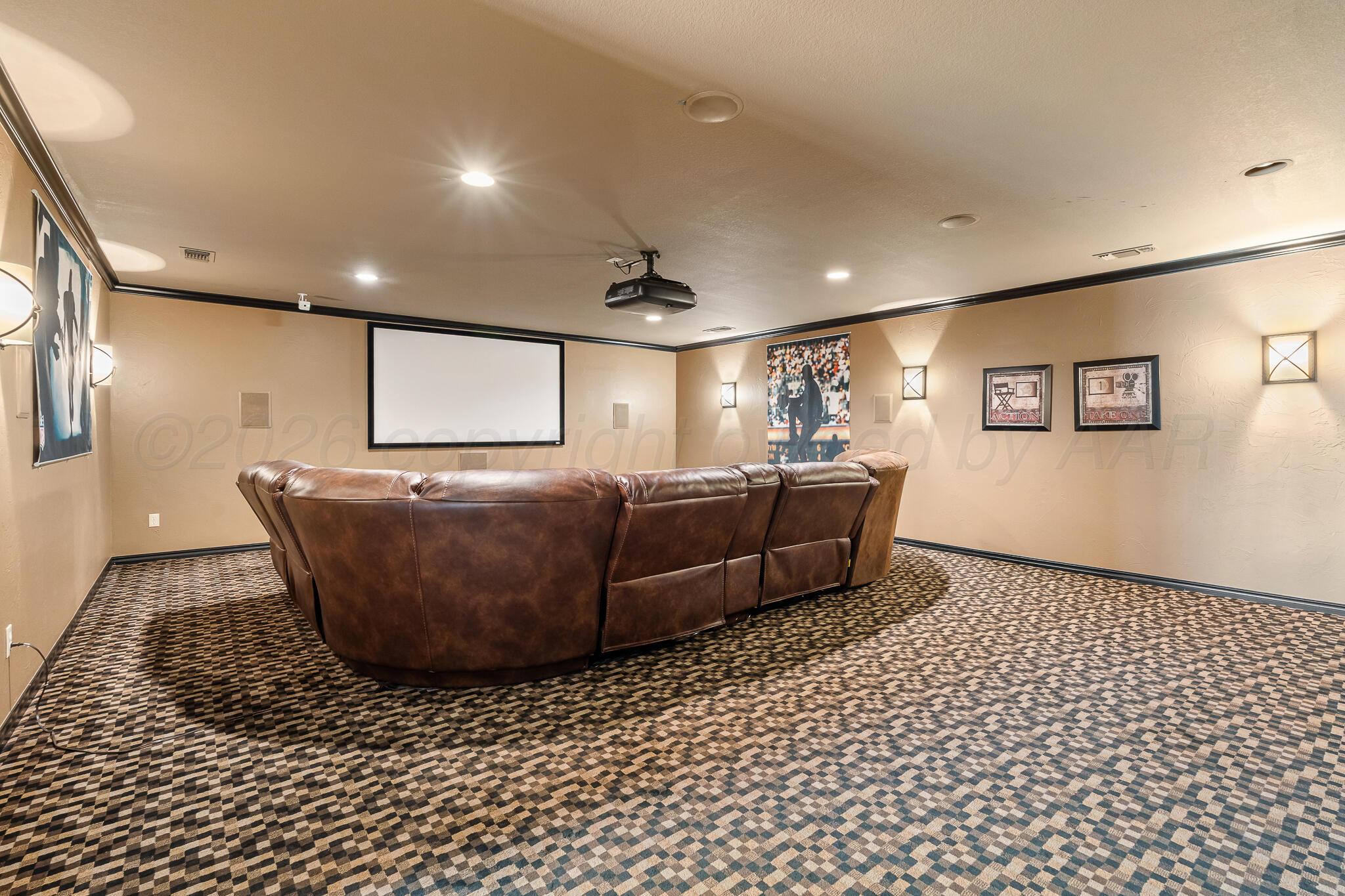 51 COUNTRY CLUB Drive