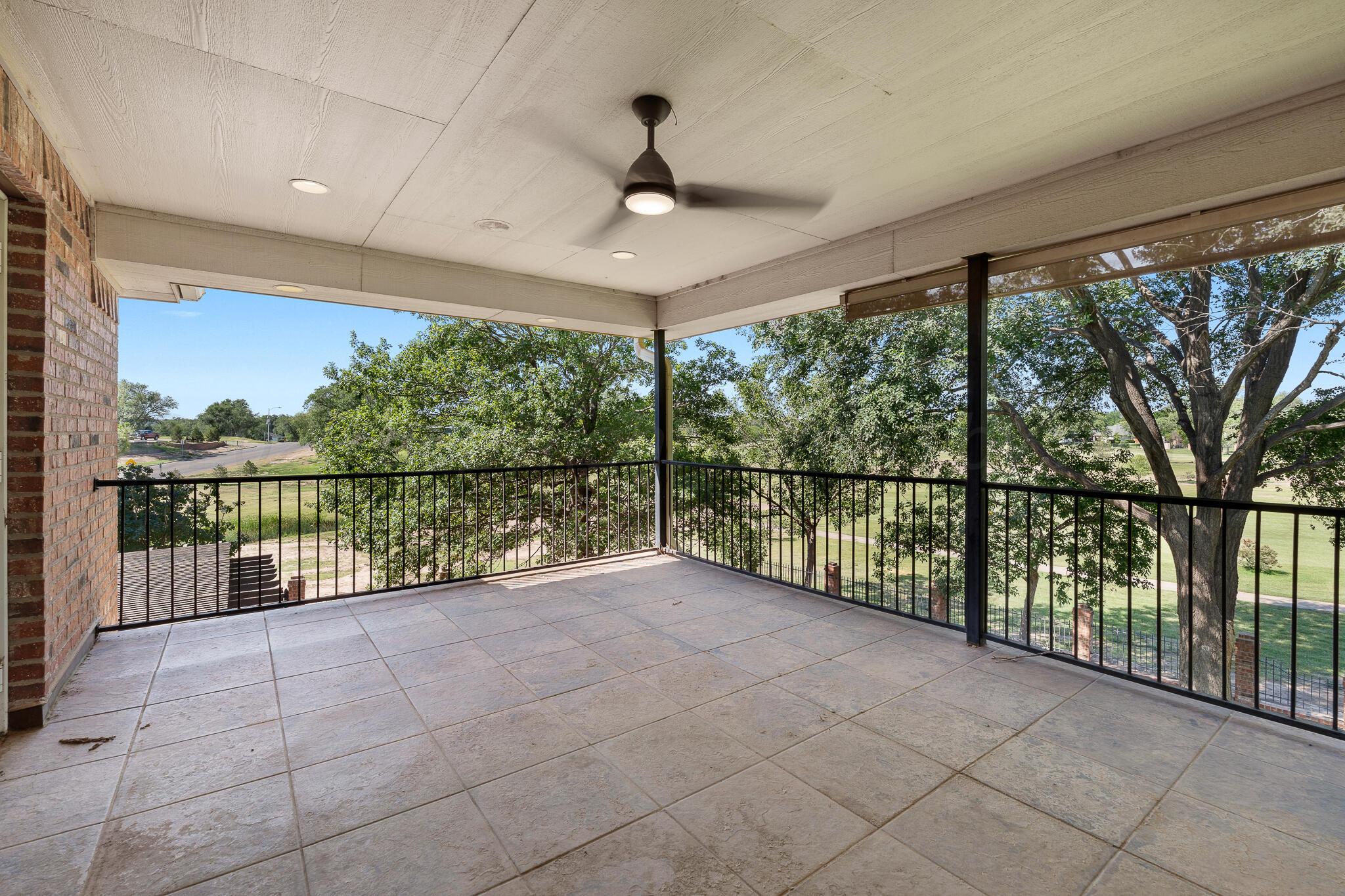 51 COUNTRY CLUB Drive