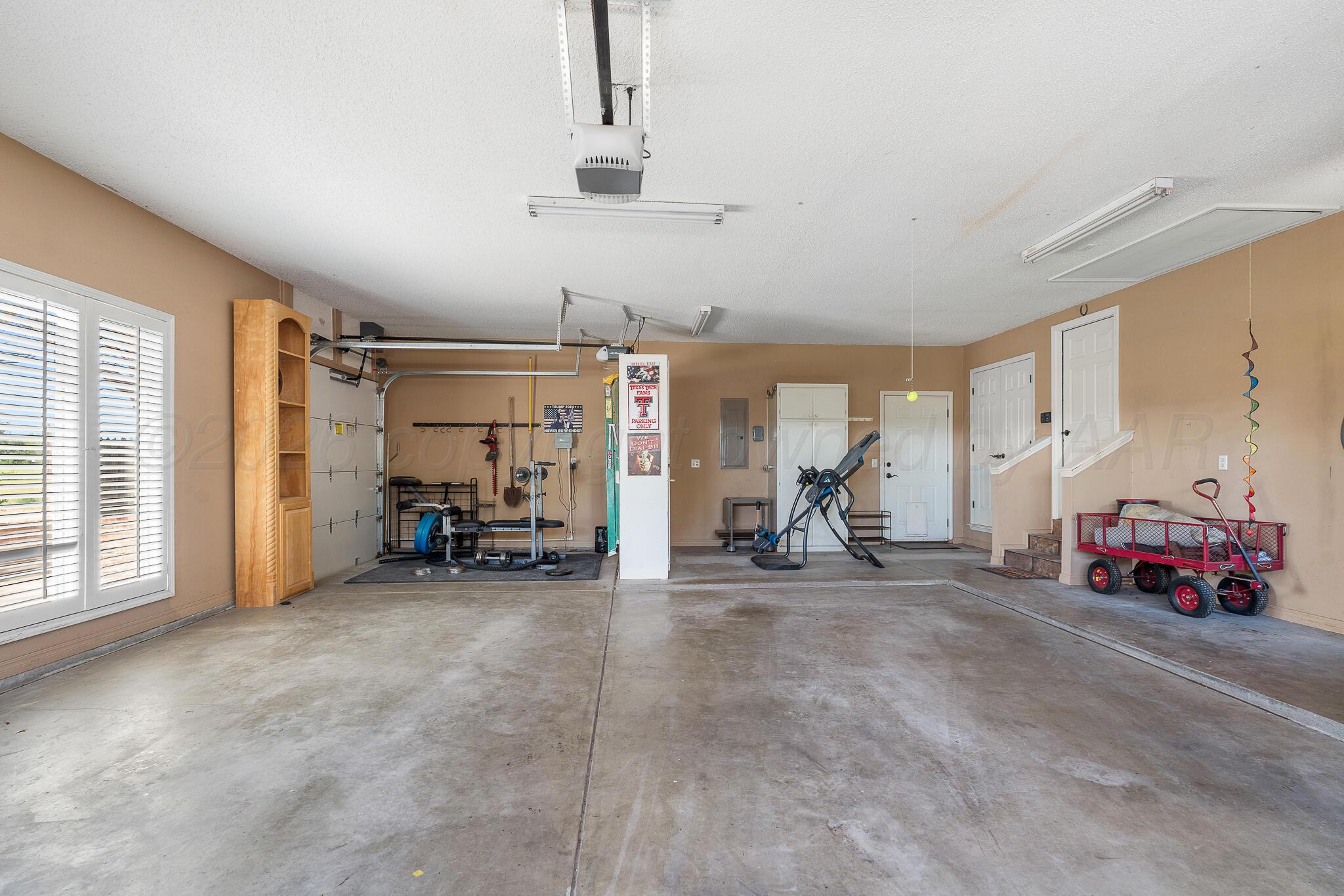 51 COUNTRY CLUB Drive