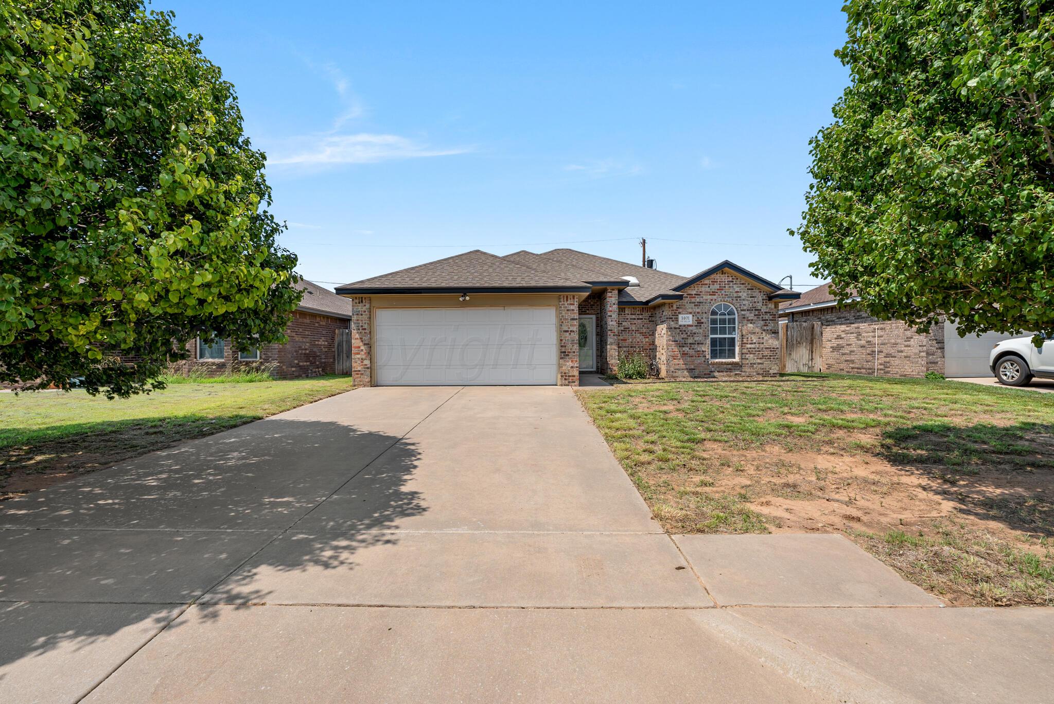 1401 FOX HOLLOW Avenue