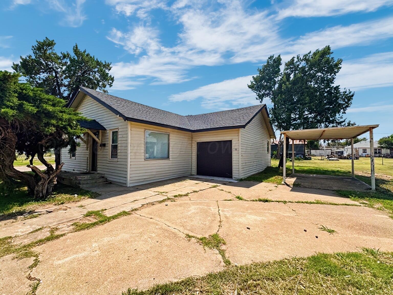 112 S Dallas Avenue